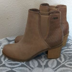 Roxy heeled ankle boots camel color sz 8 worn twice